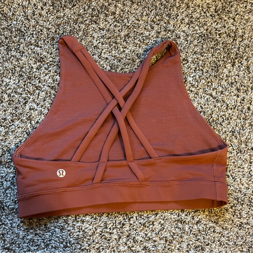 Lululemon high neck sports bra size 6